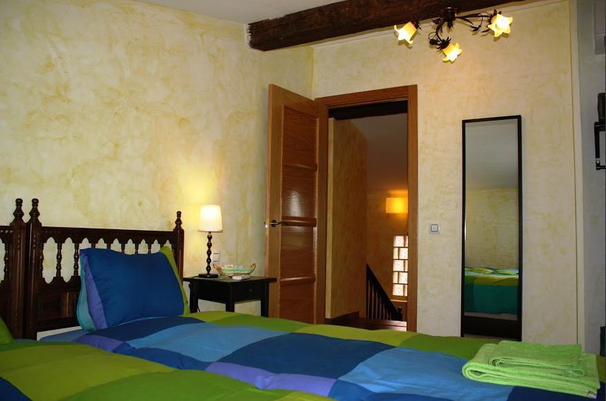 Las Casas De "El Cerrillo" Montesclaros Bilik gambar
