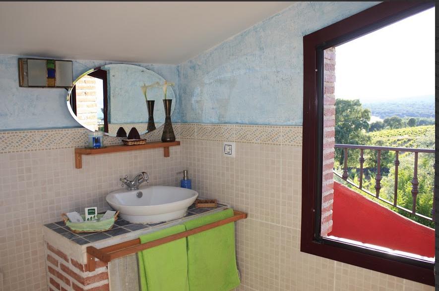 Las Casas De "El Cerrillo" Montesclaros Bilik gambar